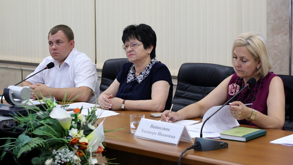 Вуз не только учит, но и воспитывает 